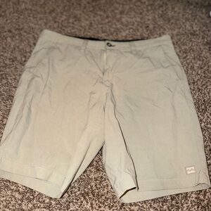 Men’s Billabong shorts